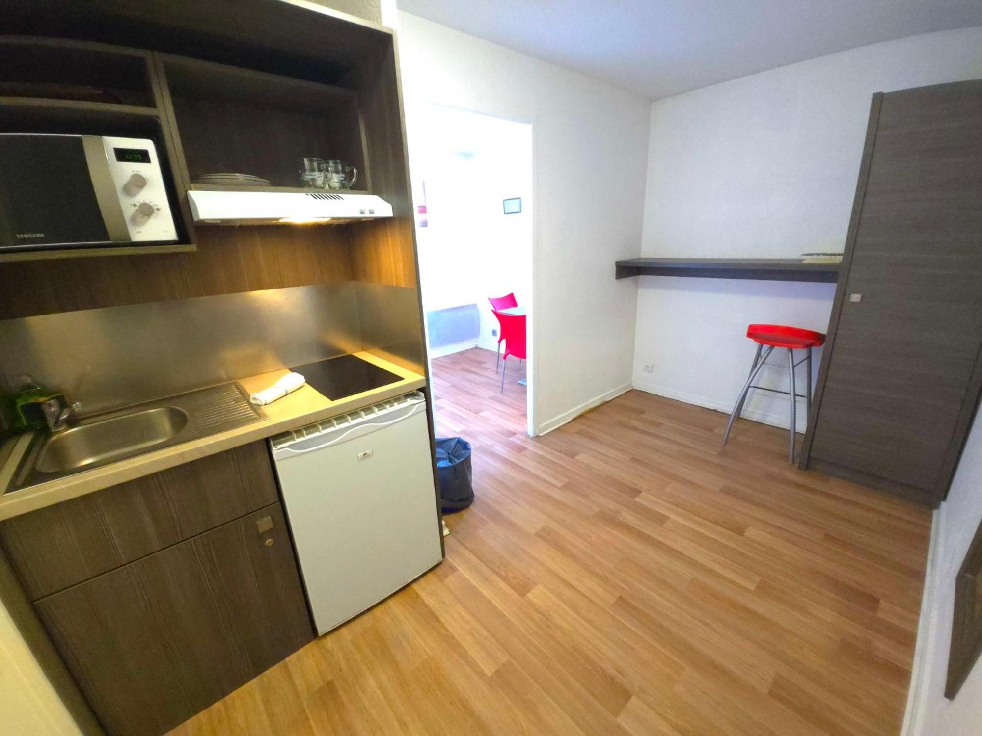 גאייאר Geneva Residence מראה חיצוני תמונה