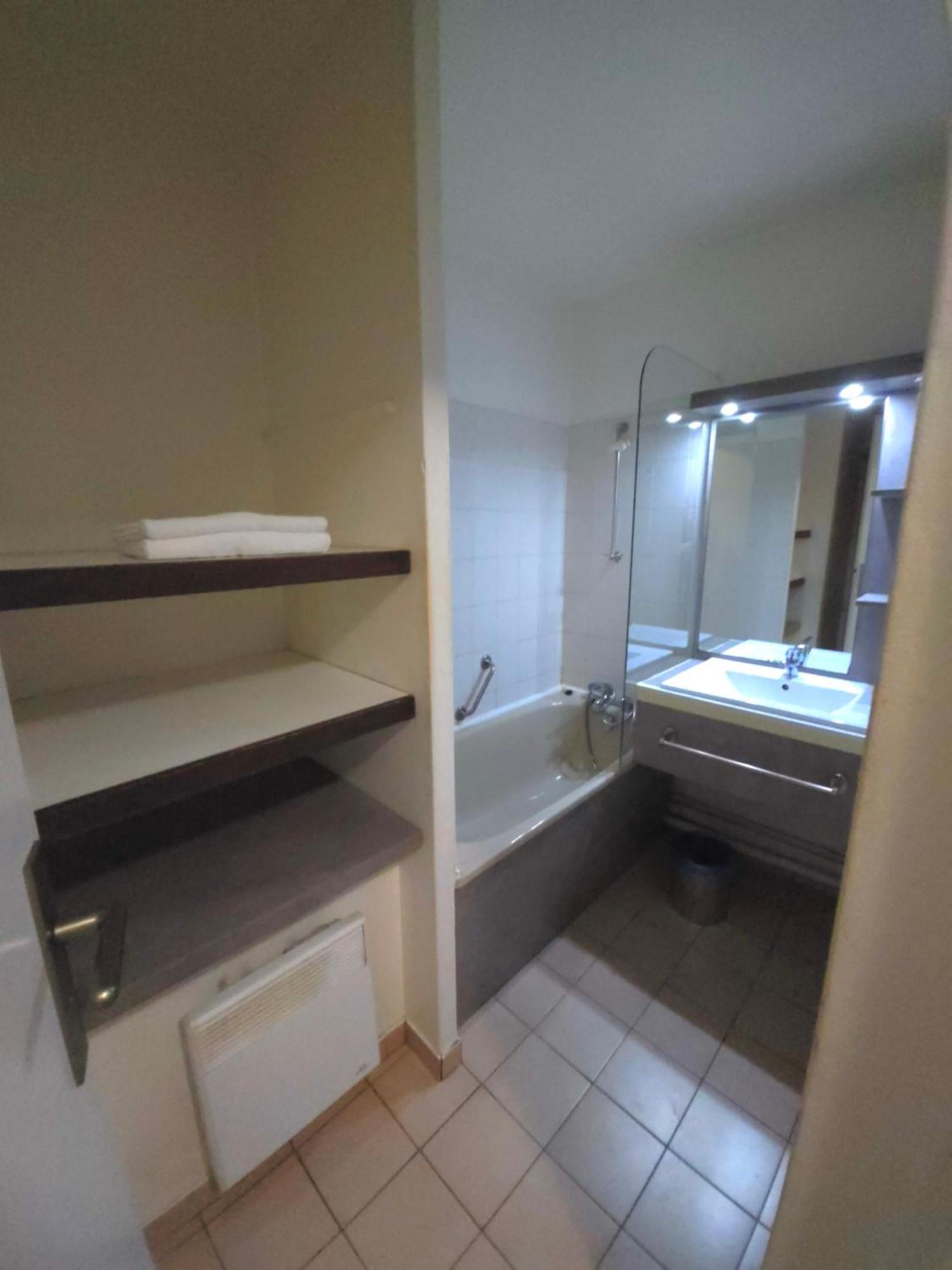 גאייאר Geneva Residence מראה חיצוני תמונה