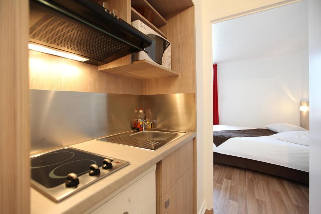 גאייאר Geneva Residence חדר תמונה