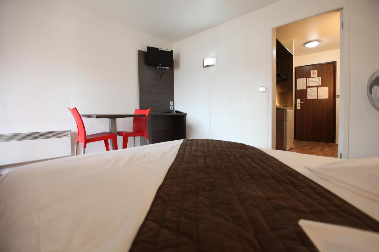 גאייאר Geneva Residence חדר תמונה